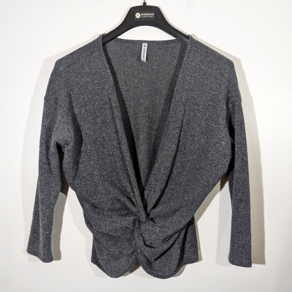 Piphany Twist front plunge V neck charcoal grey gray sweater Size 2 XS USA